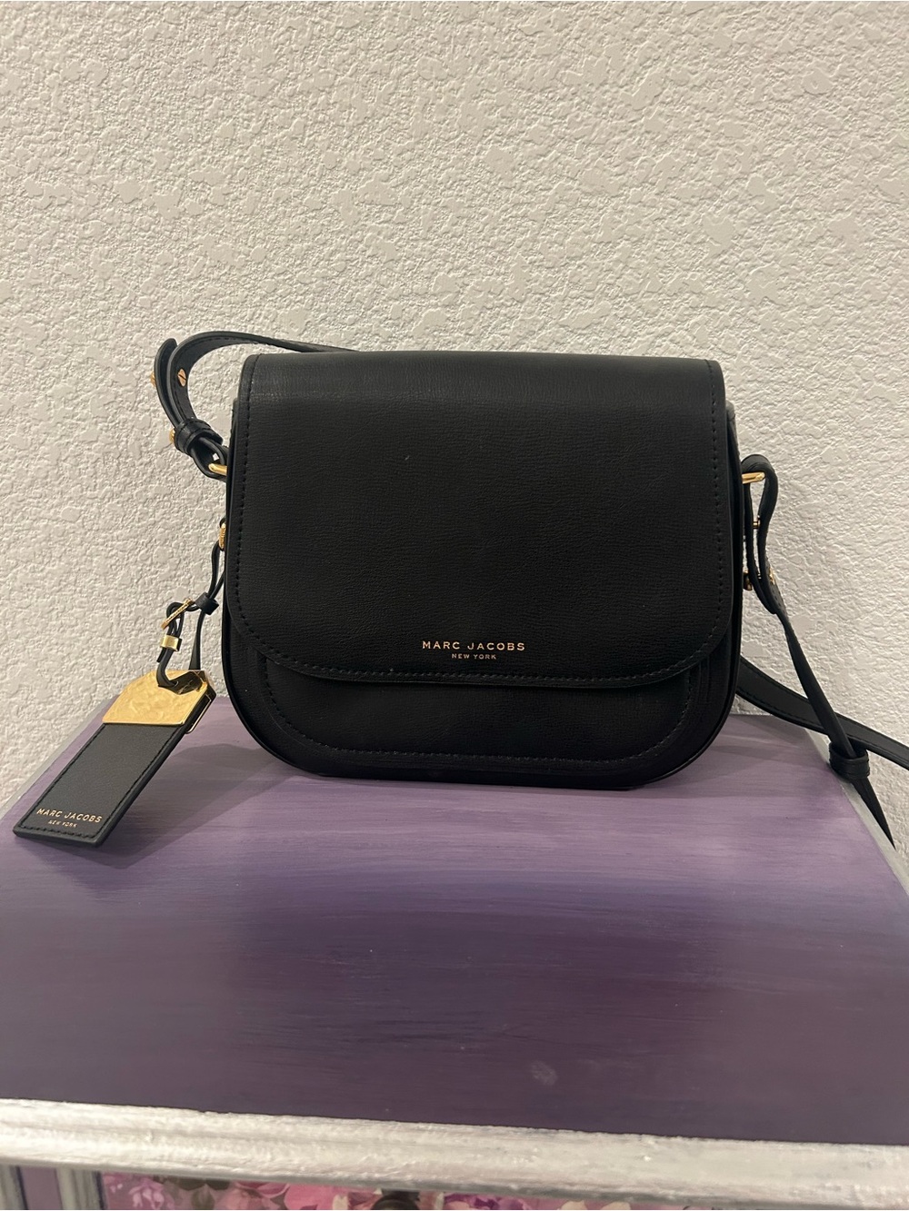 Marc Jacobs Black Leather Crossbody Saddle Bag with Gold Hardware